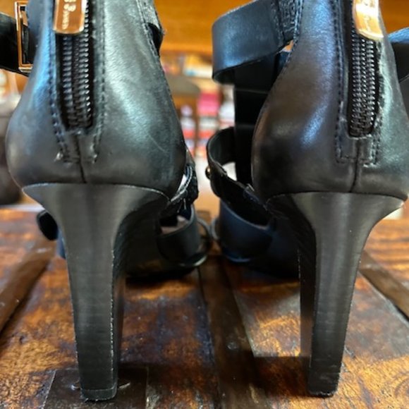 BCBGENERATION Generation Black Fizzy City Strappy Sandals – 7 - Picture 8 of 16